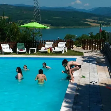 Agriturismo Calcinaia Sul Lago *